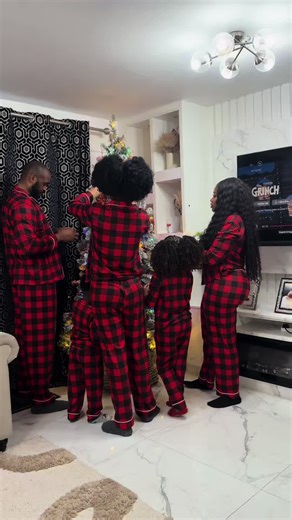 Family Christmas Tree Decoration