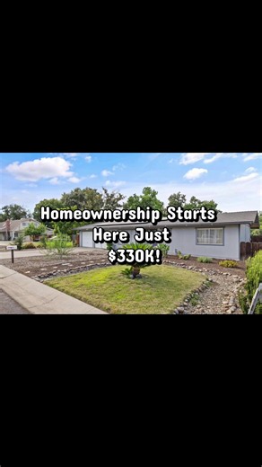 🏡 Room to Grow in the Heart of Visalia! Looking for a home with space inside and out? This charming 2-bedroom, 2-bath home sits on an 11,110 sq. ft. lot and features a brand-new roof, a cozy fireplace, an open layout, and a spacious kitchen with plenty of counter space. Step outside to an oversized backyard with endless possibilities—garden, entertain, expand, or create your dream outdoor oasis! ✨ Main Highlights: • 🌿 Huge 11,110 sq. ft. lot • 🏠 Brand-new roof • 🔥 Cozy fireplace • 🍽️ Spacio