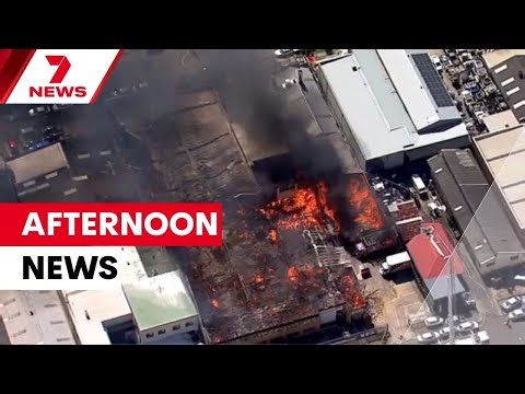 Factory fire destroys Western Sydney buildings; AFP update on alleged Bondi shooters | 7NEWS