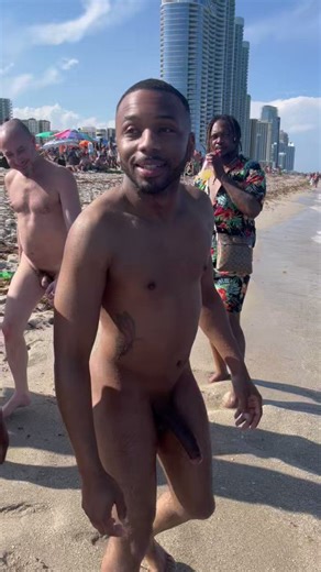 RT @ax_sipN: Under The Sea 🌊☀️😂 @datjonzboi @Flyboy_Dollaz28 @CoxThee @DaddiDecent @JaisAnatomy_