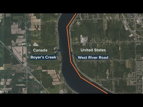 Man accused of bringing migrants into U.S. by raft