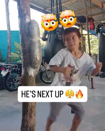 Bro has POWER in those PUNCHES🤯🔥