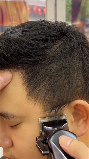 Bagus Barbershopjkt on Instagram: "Perfect simple Haircut Using clipper Sharp 😮💈 #fyp #easytechnique #tecnology #everyone #asmr #viralreelsfacebook #usabarber #ukbarber #fblifestyle"