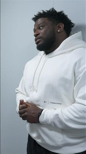 Royce Keys talks with Triple H before his Royal Rumble debut