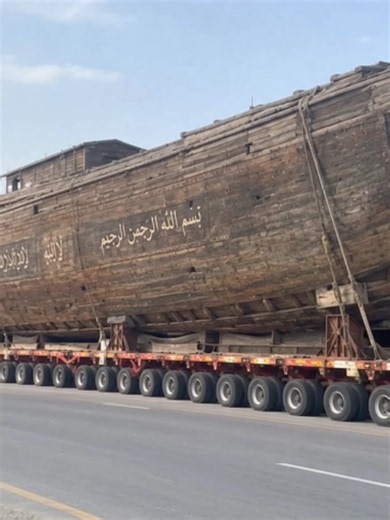 Noah's Ark - did the legendary vessel really survive the Great Flood, and where is it today??? Noah's Ark, Great Flood, Ancient Mysteries, Mount Ararat, Biblical History, Archaeological Discoveries, Unsolved Mysteries #NoahsArk #GreatFlood #AncientHistory #MountArarat #Mystery