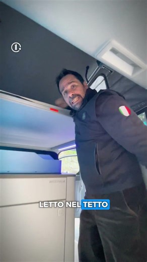 Questo CAMPER è piccolo fuori e grandino dentro 🚐 Ford Transit Custom Nugget