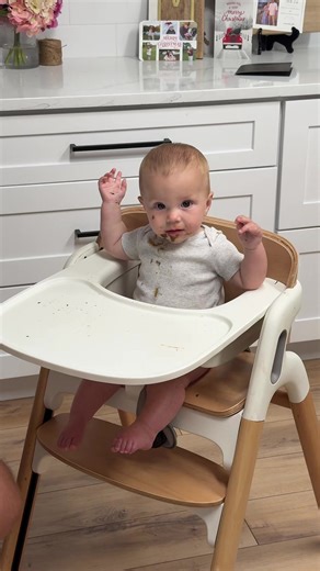 @Barsys Cocktails Club such a cool gift! #barsyssmartcoaster #forupage #christmasgiftideas #giftideas