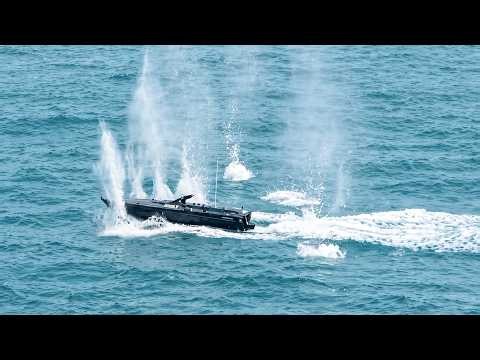 US Door Gunner Hits Fast-Moving Sea Targets with Extreme Precision