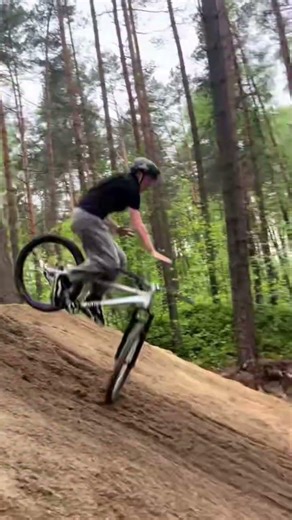Cyclist crashes during triple barspin trick attempt in Żory, Poland