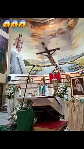 😱😱🚨SHOCKING| Father Patricio Alfredo SanchezMolinari dies after a large crucifix fell on him
