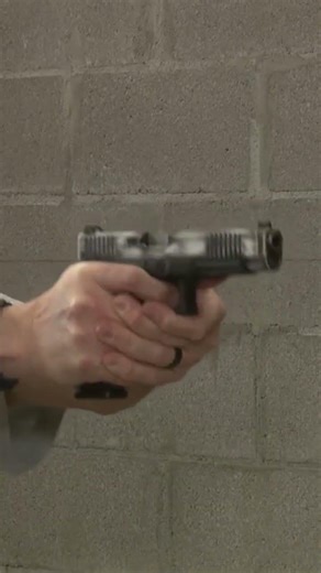 Shooting the Wilson Combat Glock 34 #yamilsued #glock34