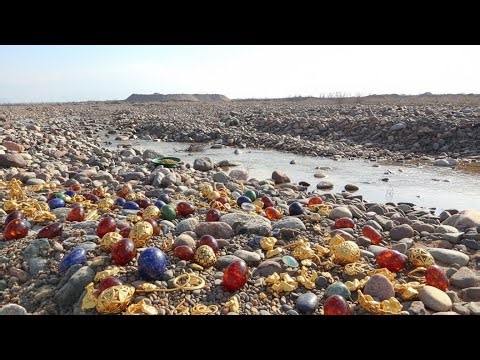 “Unbelievable Discovery: Gold and Gems Lying in the Open”