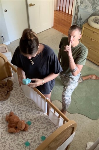 Soldier returns home to propose to pregnant girlfriend in the cutest way 🥹 Soldier returns home and hides wedding ring in babies crib to surprise propose to girlfriend and captures it all on hidden cam. #homecoming #surprise #proposal #pregnancy #viralvideo | Jamie and Blake