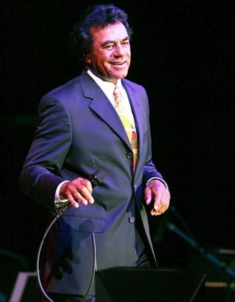 Johnny Mathis – “It’s Not For Me To Say”: A Timeless Whisper Of Love, Patience, And Quiet Devotion - DH Music