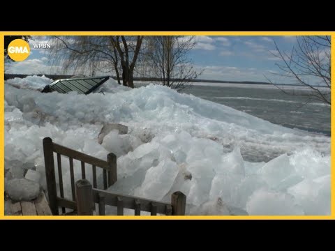 Flooding sends ice chunks into Michigan homes