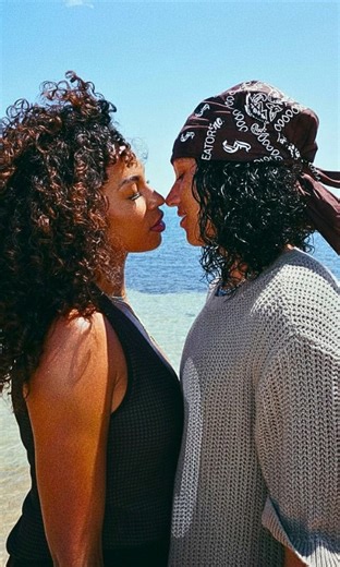 Lesbian TikTok couple: "Caught my wife cheating"