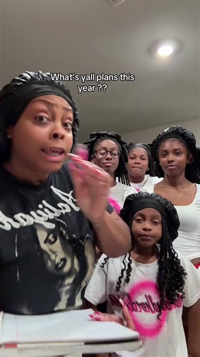 Snatching bonnets 😉 | bonnets