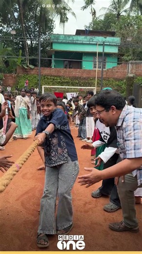 അവന്റെ പുഞ്ചിരിക്കായി അവർ തോറ്റുകൊടുത്തു; കട്ടക്ക് കൂടെ നിന്ന് റഫീഖ് മാഷും...