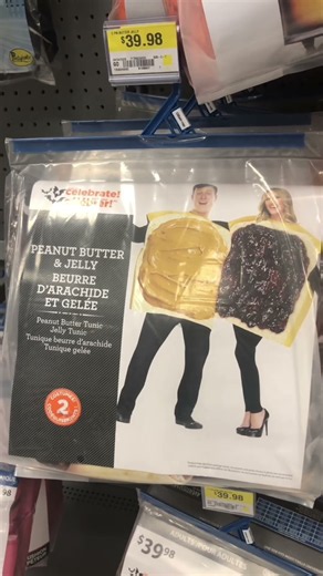 WALMART ADULT HALLOWEEN COSTUME: PEANUT BUTTER & JELLY🥜🍓