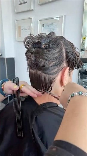 HOW IT ALL STARTED BOB HAIRCUT! ✂️🔥🔥🔥 #bobhaircut #haircut #howto #hair #hairstyle #curlyhair