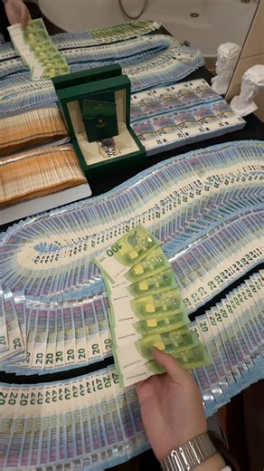 Perfect Money Counting Euro's Cash #millionaire #dollar #cash #euro