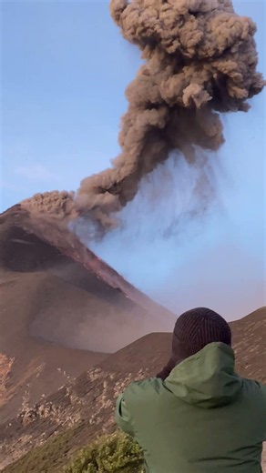 Massive Eruption at Volcán de Fuego in Guatemala