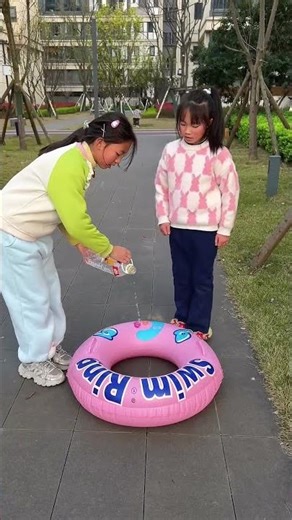 Cool Items! 🥰 The Amazing Swim Ring #Funnyfamilygames #Shorts