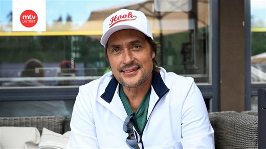 Teemu Selänne myöntää virheensä: "Sinnittelin seitsemän vuotta kipujen kanssa"
