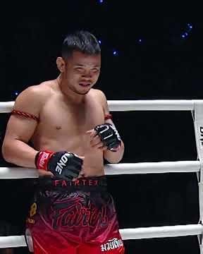 Throw it back to when Nico Carrillo ROCKED the Muay Thai legend Nong-O in 2023! 😱