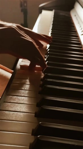 Piano Tutorial: Corpse Bride Theme