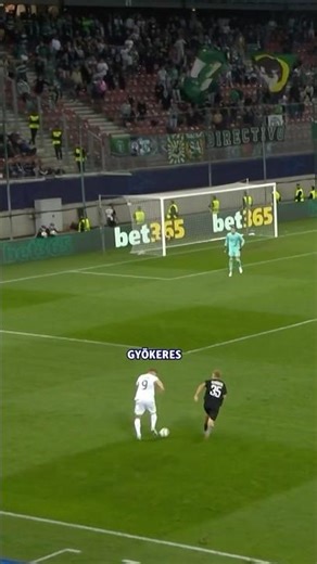 Gyökeres solo goal!