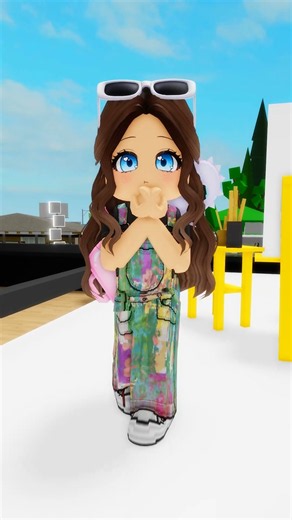 we painted eachother and shes so much better!🎨💖#robloxshorts #roblox
