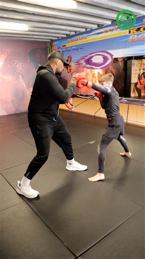Baiting Aggressive Opponents - The Up Jab in Boxing | Malik Scott