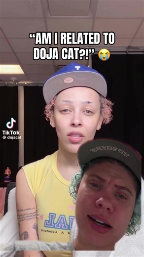 Move over Courtney Williams, T has found herself a new twin 🤣🤭 (via @Natisha Hiedeman) #womensbasketball #wnba #dojacat #studbudz