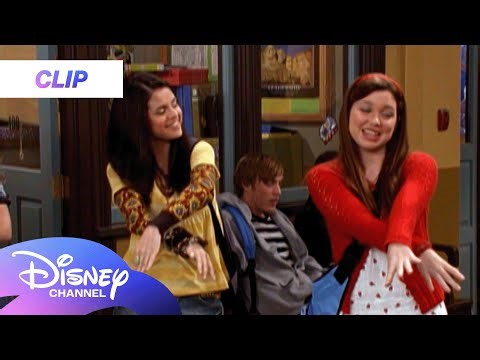 Crazy Funky Junky Hat from Wizards of Waverly Place! 🎩 | Throwback | @disneychannel