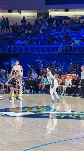IT'S A CLOSE ONE 🍿NYL: 99DAL: 98Time: 3.5 left in OT!