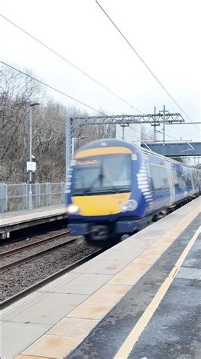 Scotrail Class 170 and Class 158 0915 Dundee to Glasgow Queen Street passing Croy #trainspotting