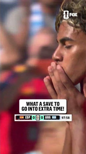 EMI MARTÍNEZ IS A BRICK WALL, RECORDING HIS 10TH SAVE OF THE FIFA WORLD CUP FINAL