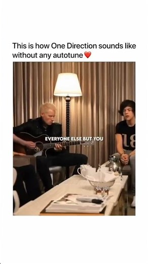 One Direction - What Makes You Beautiful