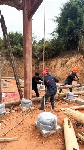 BUILDING pillars like THIS?! 😳🪵🔩 #shorts #crafts #skills #handmade #woodworking #joinery