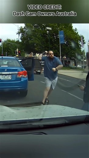 Craziest Road Rager Gets Instant Karma!