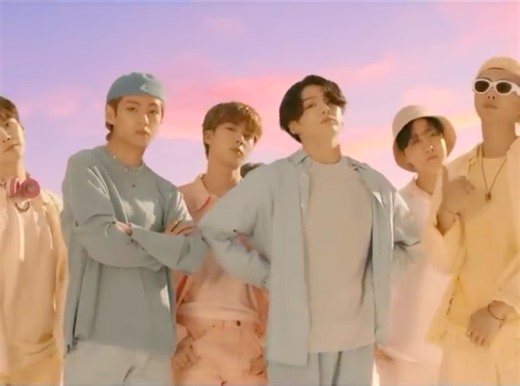BTS (방탄소년단) 'Dynamite' Official