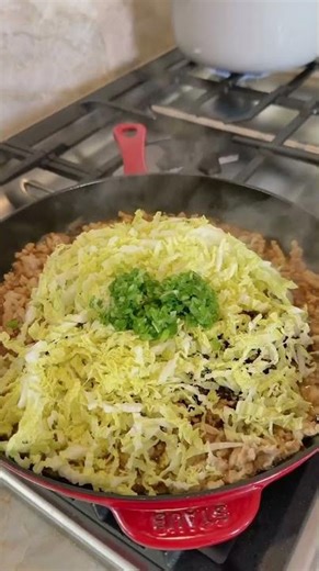 20-MINUTE DUMPLING SKILLET