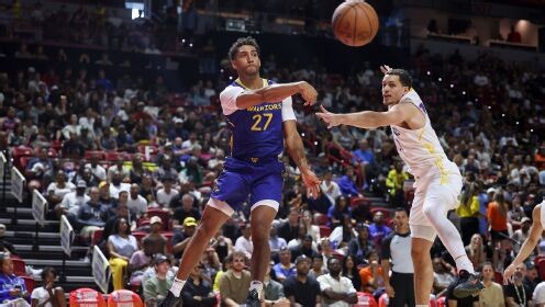 NBA全场集锦_NBA夏季联赛半决赛：勇士92-88湖人_NBA夏季联赛半决赛：勇士92-88湖人_【纯享】勇士vs湖人精华回放勇士末节顶住压力取胜顺利晋级决赛