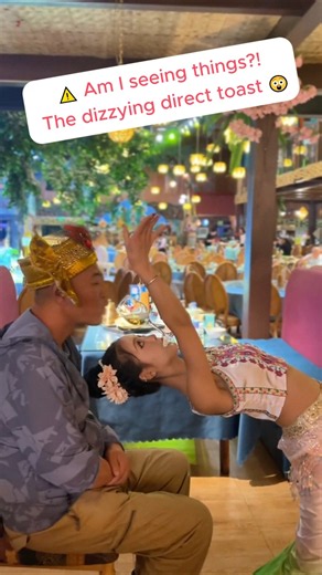 180 Yuan a Cup?! 😲 Netizens Shocked by Dai Beauty's Mind-Blowing Toast LMAO