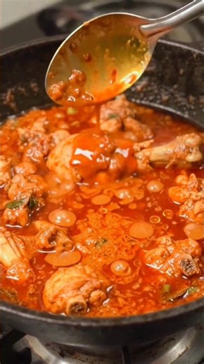 🥘 Mastering Authentic Chicken Curry and Roti #utubeshorts #fypシ #cooking #recipe #cookingshorts