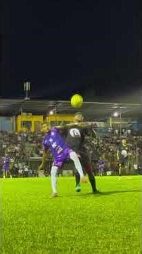 #murillo Pása la pelota o pasa el jugador pero los dos a la ves no pueden pasar😡 #humor #futbol