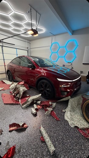 Kim Java 🧿 on Instagram: "Merry Christmas!!! 🎄🎅🏼🚗 #Tesla #holidayupdate #launch #christmas"