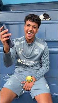 Everton players choose some WILD walk-out music! 😂🎶 #everton #viral #premierleague #gutgenug