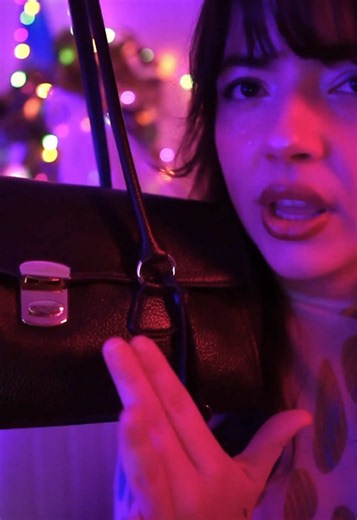 Let’s go through peoples purses hehehe. I won’t take anything of course #asmr #asmrhalloween #asmrtiktok #asmrforsleep